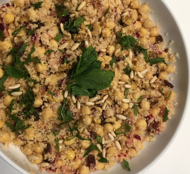 ENSALADA DE CUSCUS Y GARBANZOS ESTILO MARROQUI