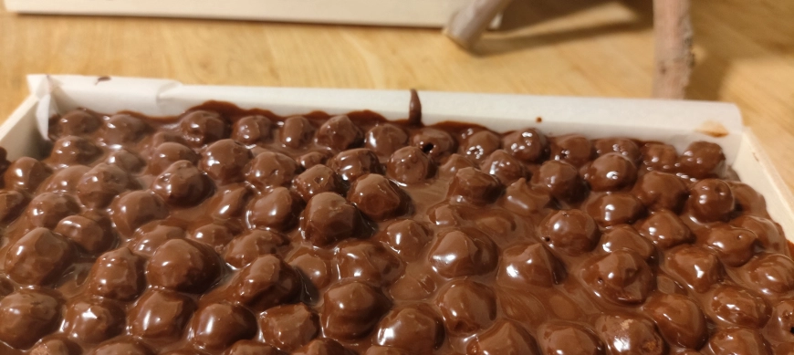 UN TURRÓN DE 10 CON THERMOMIX, TURRÓN DE CHOCOLATE CRUJIENTE.