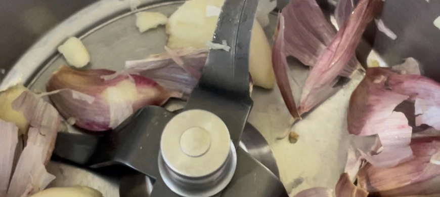 Pelar ajos con THERMOMIX