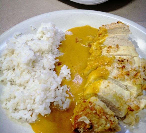 Pechuga de pollo al curry con arroz