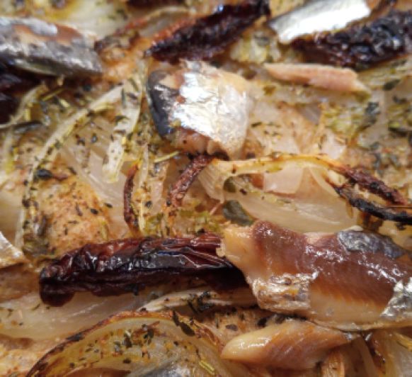 COCA DE DEBOLLA Y SARDINILLAS EN LATA (SIN GLUTEN)