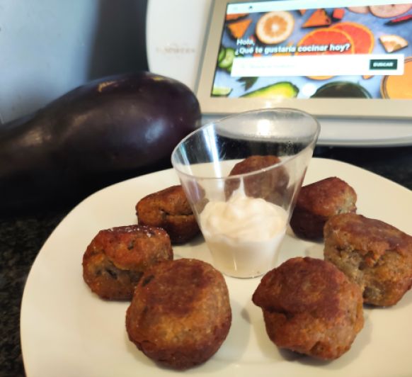 Albóndigas de berenjena y parmesano